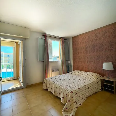 Apt In Residence With Swimming Pool & Balcony