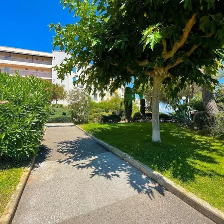 Apartamento Apt In Residence With Swimming Pool & Balcony